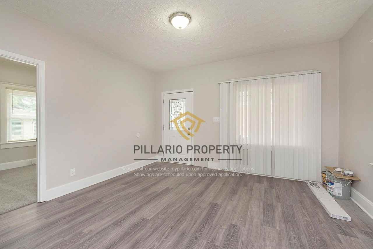 510 N Dearborn St - Photo 3 of 18