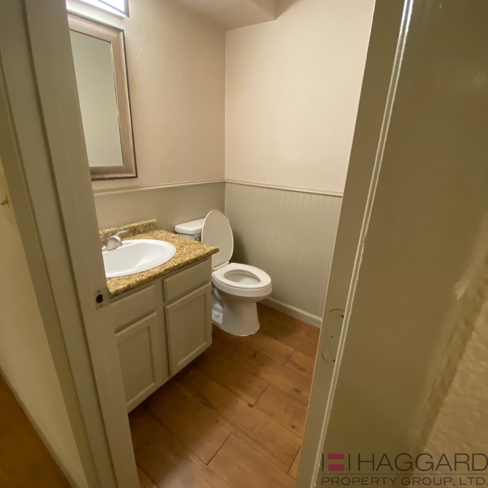 10151 Camelot Dr - Photo 2 of 18