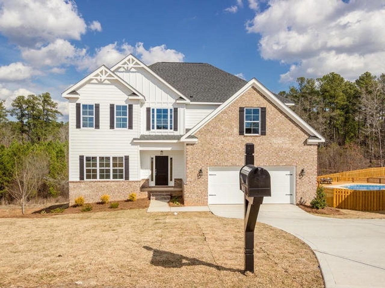 4547 Willie Daniel Dr - Photo 2 of 49