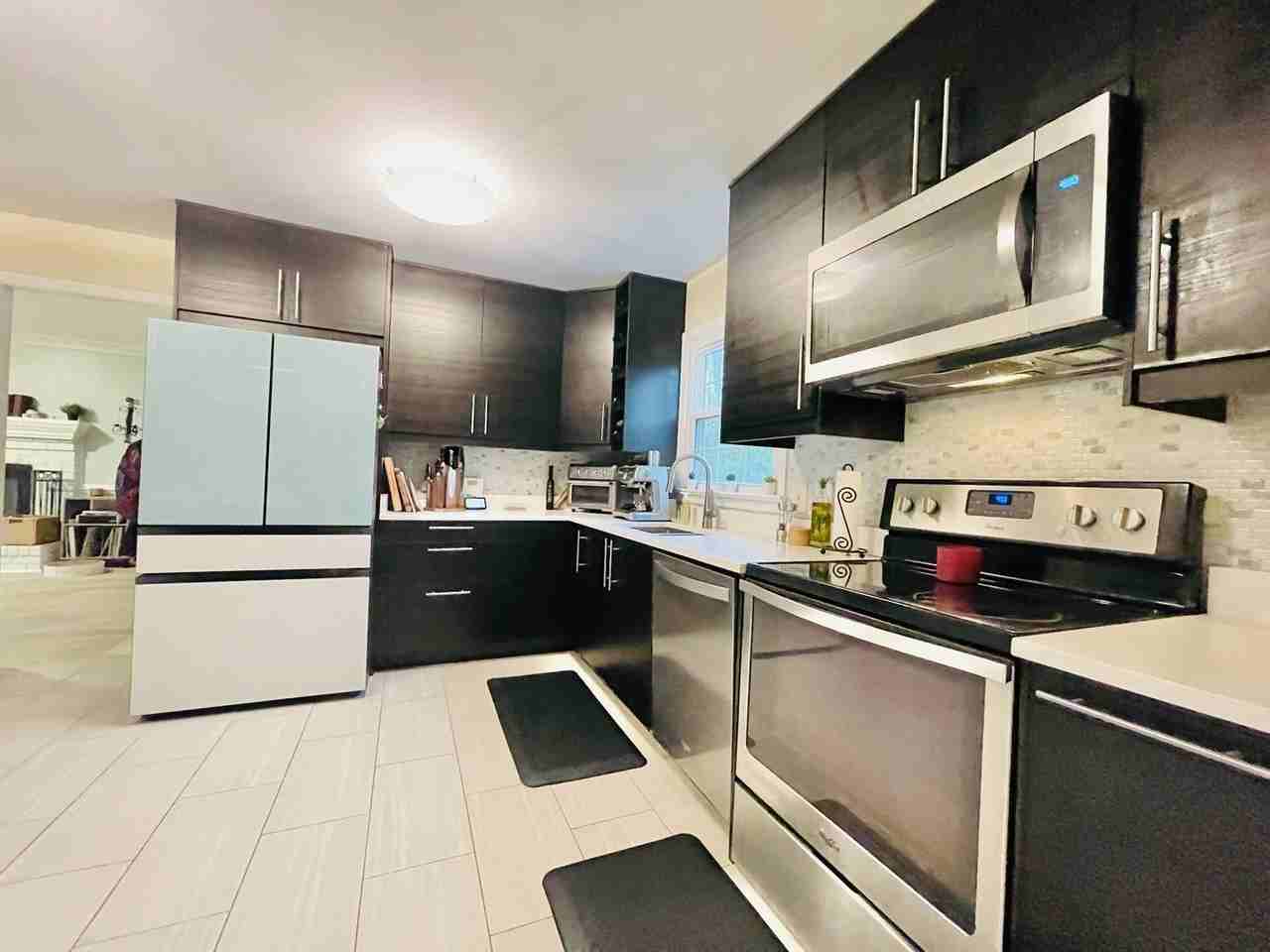 3103 Titanic Dr - Photo 4 of 20