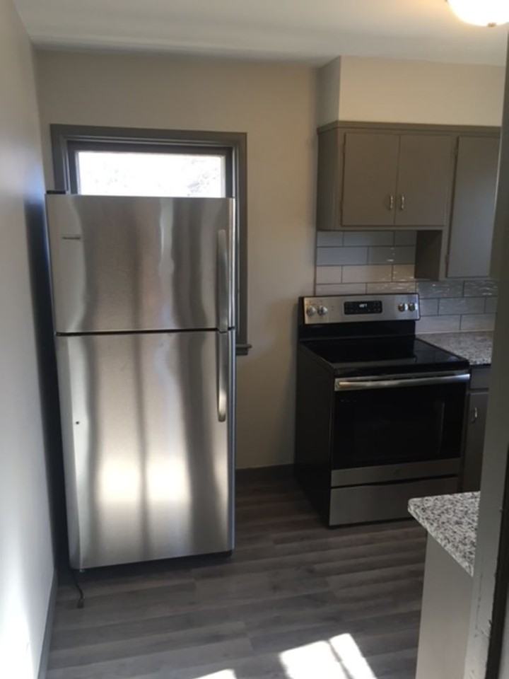 1817 Ryons St - Photo 4 of 18