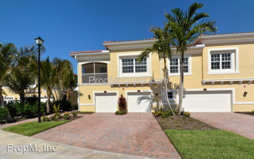 111 Explorer Dr - Photo 3 of 32