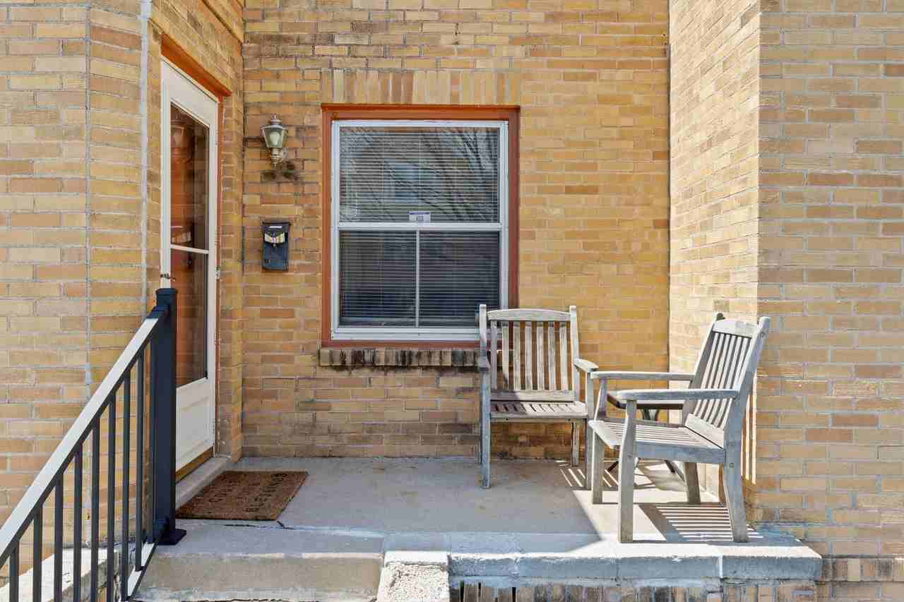 4901 Farnam St - Photo 7 of 8