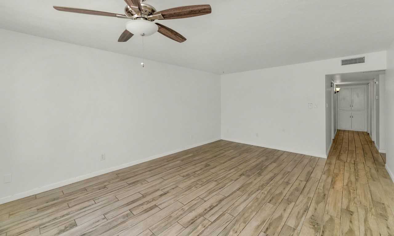 3904 E Sahuaro Dr - Photo 7 of 18