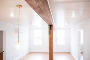 featured image of 212 W 9th St