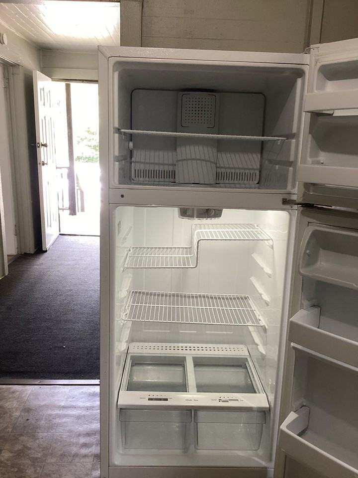 1016 Bentley St - Photo 6 of 17