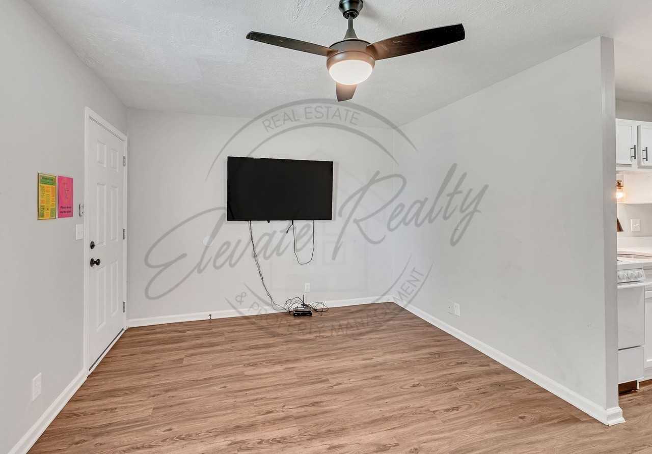 217 Bakertown Rd - Photo 6 of 16