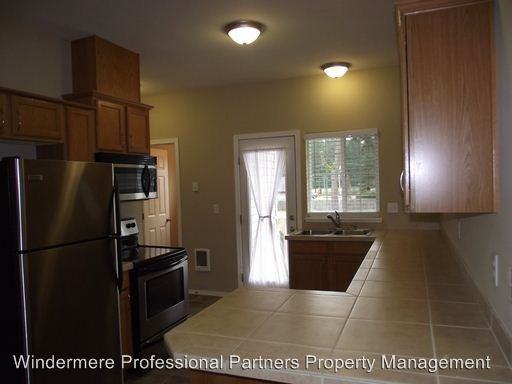 5209 Solberg Dr SW #B - Photo 3 of 14