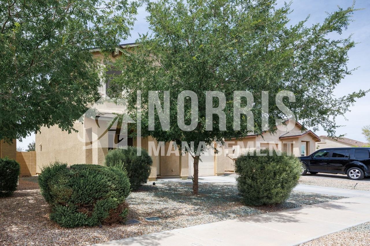 1824 S Wooten St - Photo 5 of 47