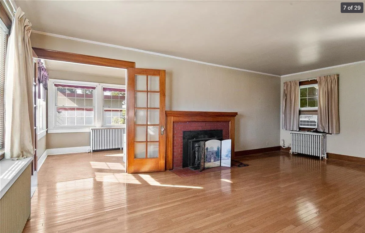 515 S Main St - Photo 6 of 7