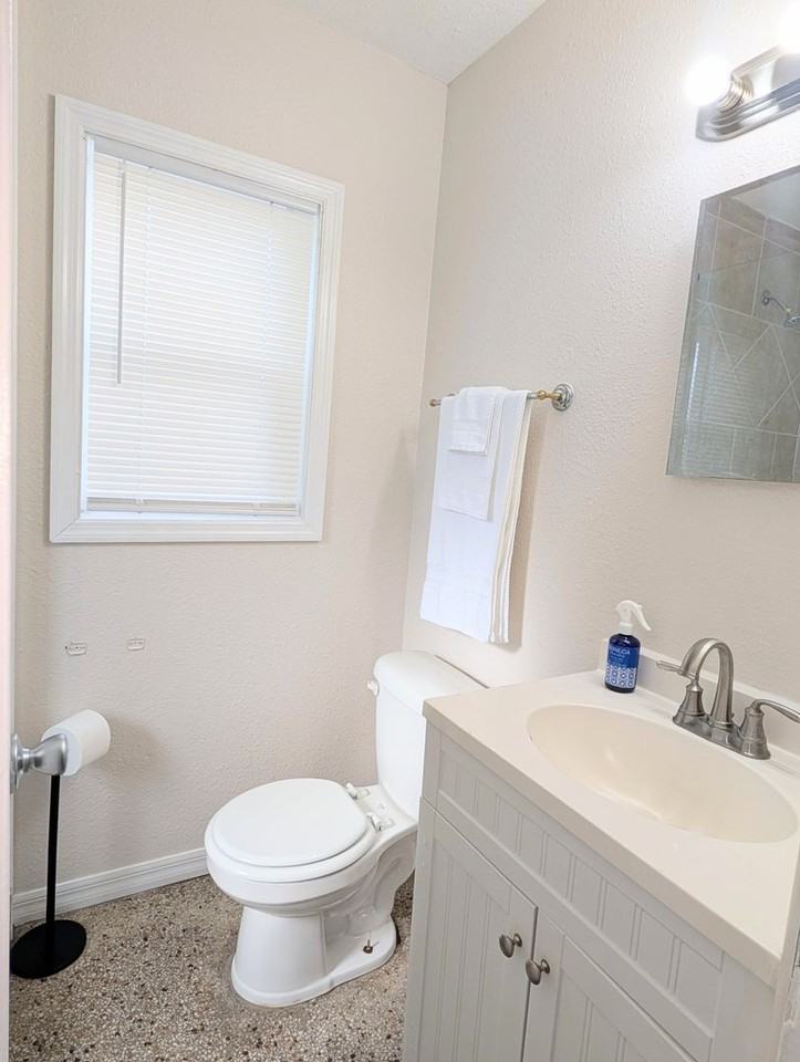 1420 Avocado - Photo 7 of 28