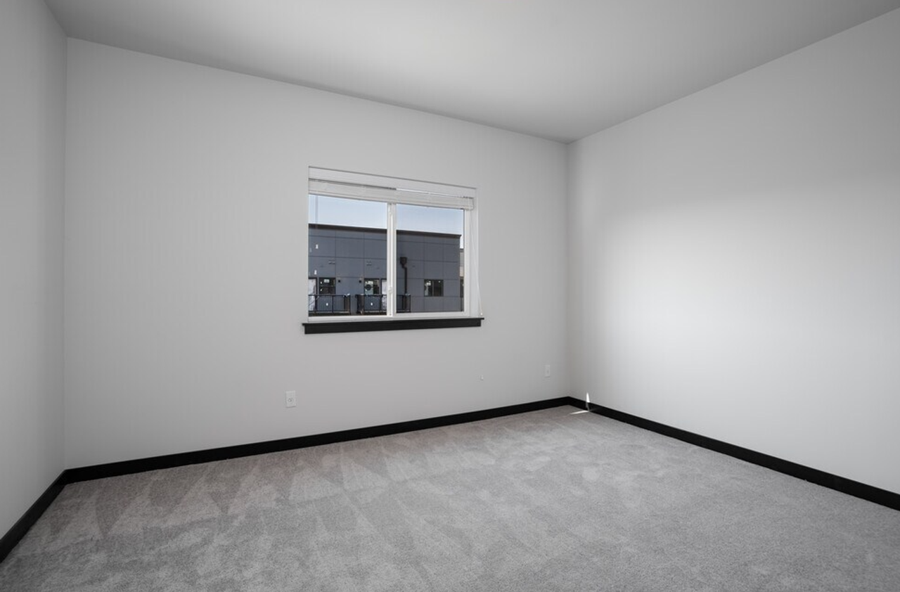 4906 Longhouse Trail Lane NE - Photo 7 of 29