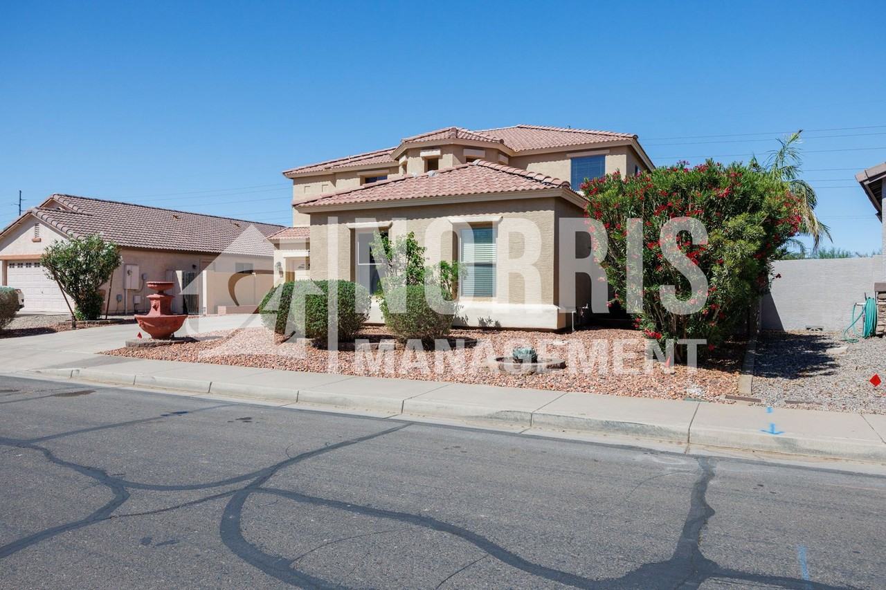 1885 N Agave St - Photo 4 of 50