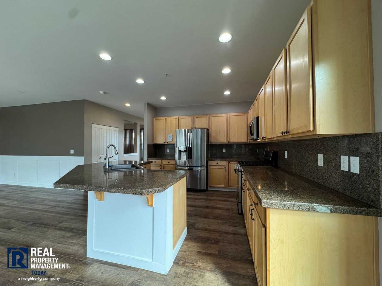 4431 S 220th St - Photo 3 of 26