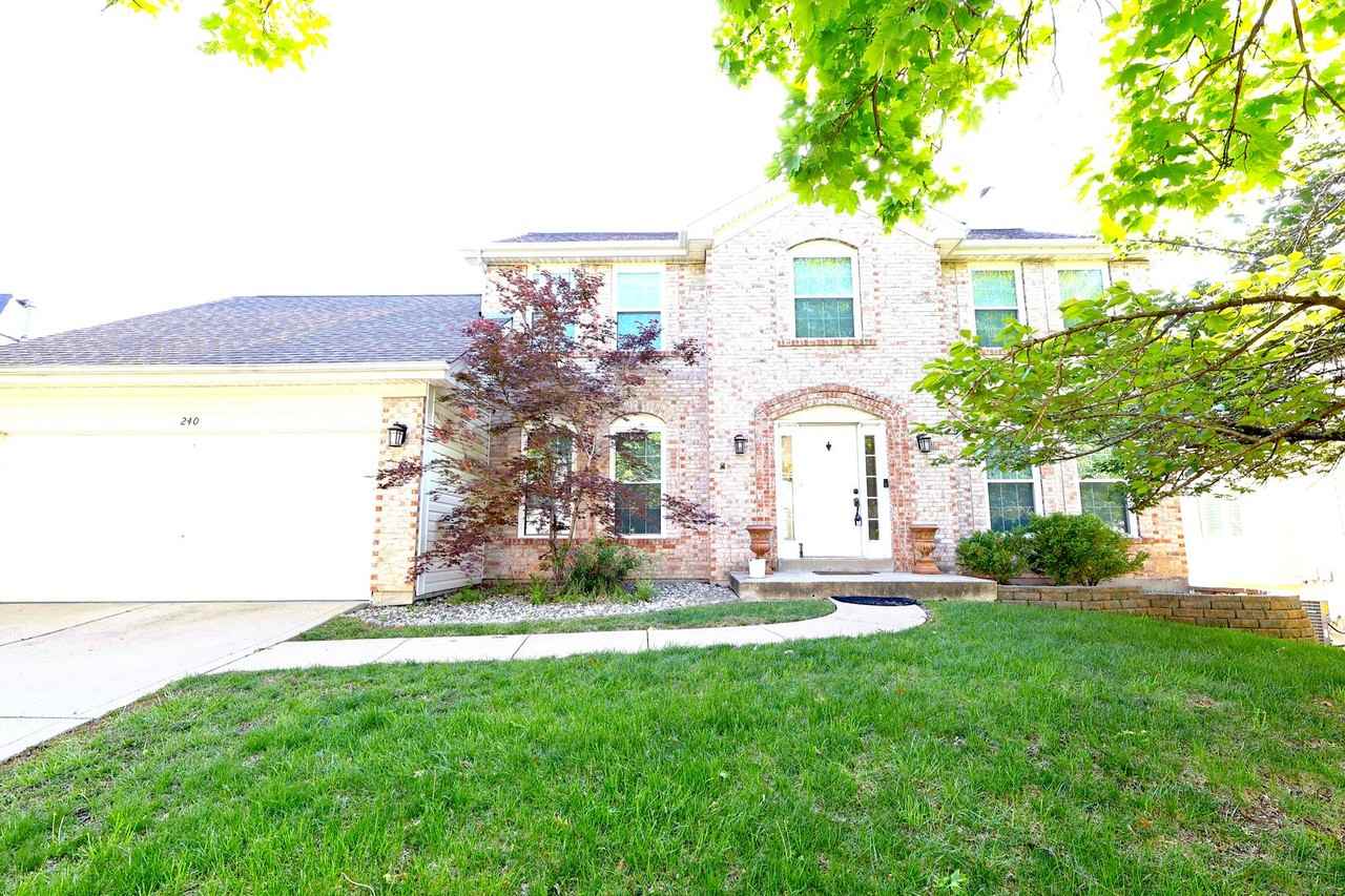 240 Lehigh Meadows Dr - Photo 3 of 50