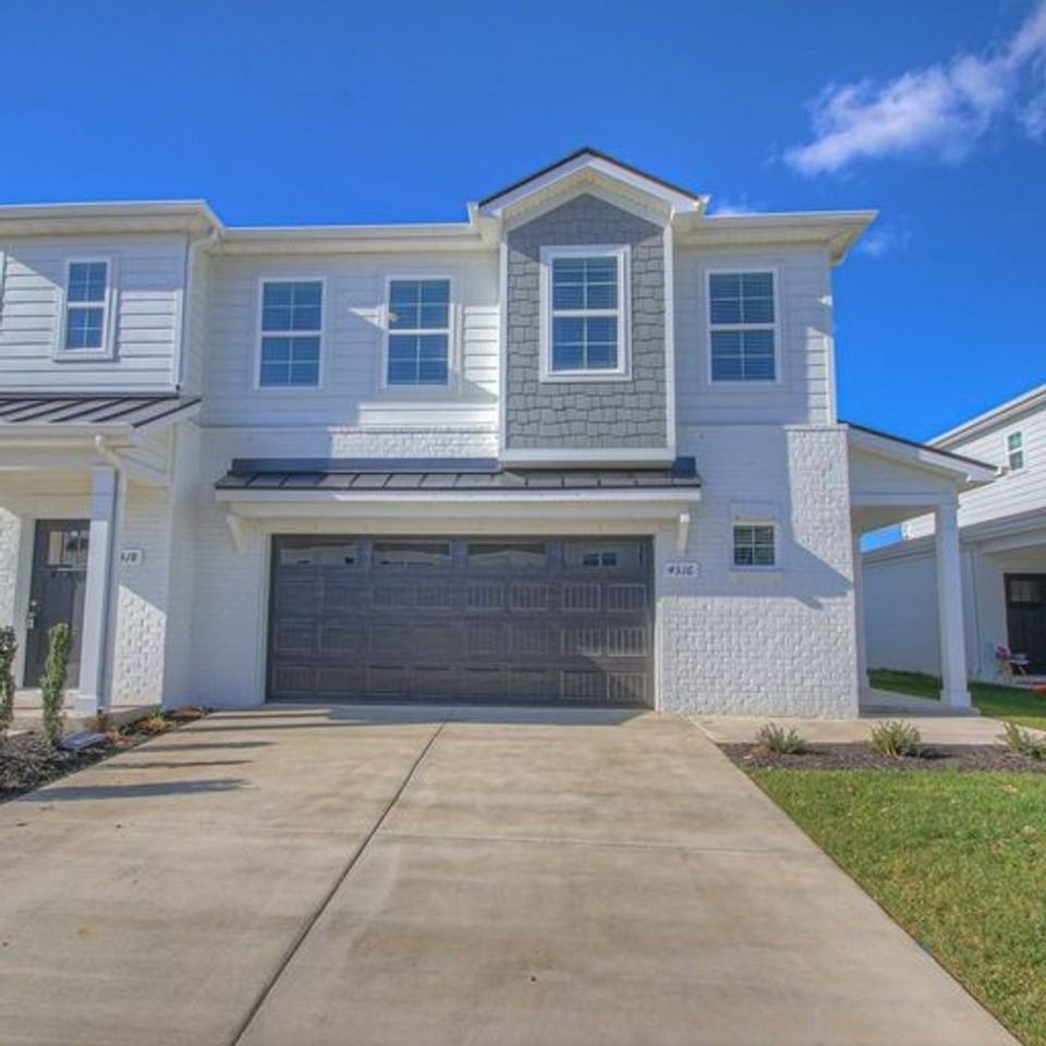 4326 Spyglass Dr - Photo 4 of 40