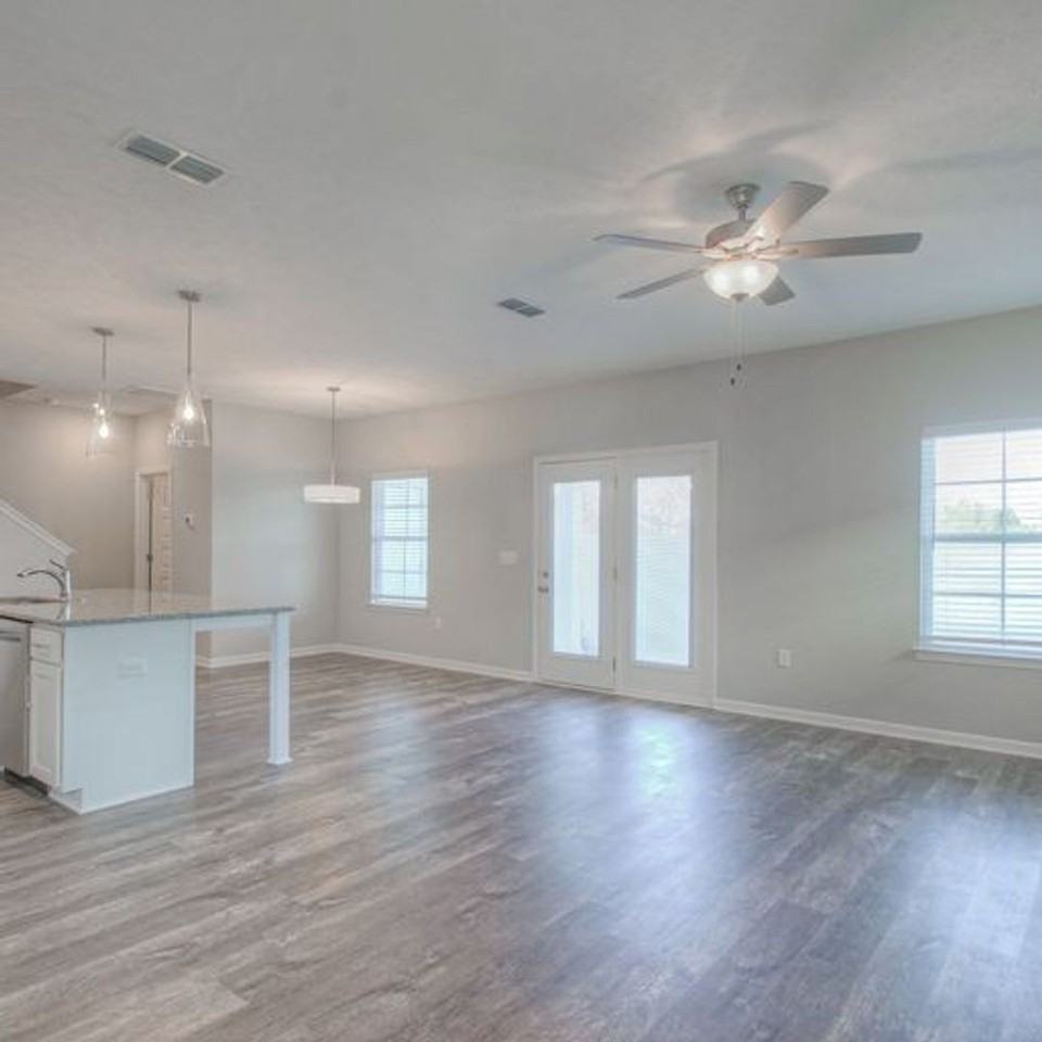 4326 Spyglass Dr - Photo 5 of 40