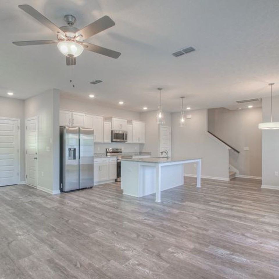 4326 Spyglass Dr - Photo 6 of 40