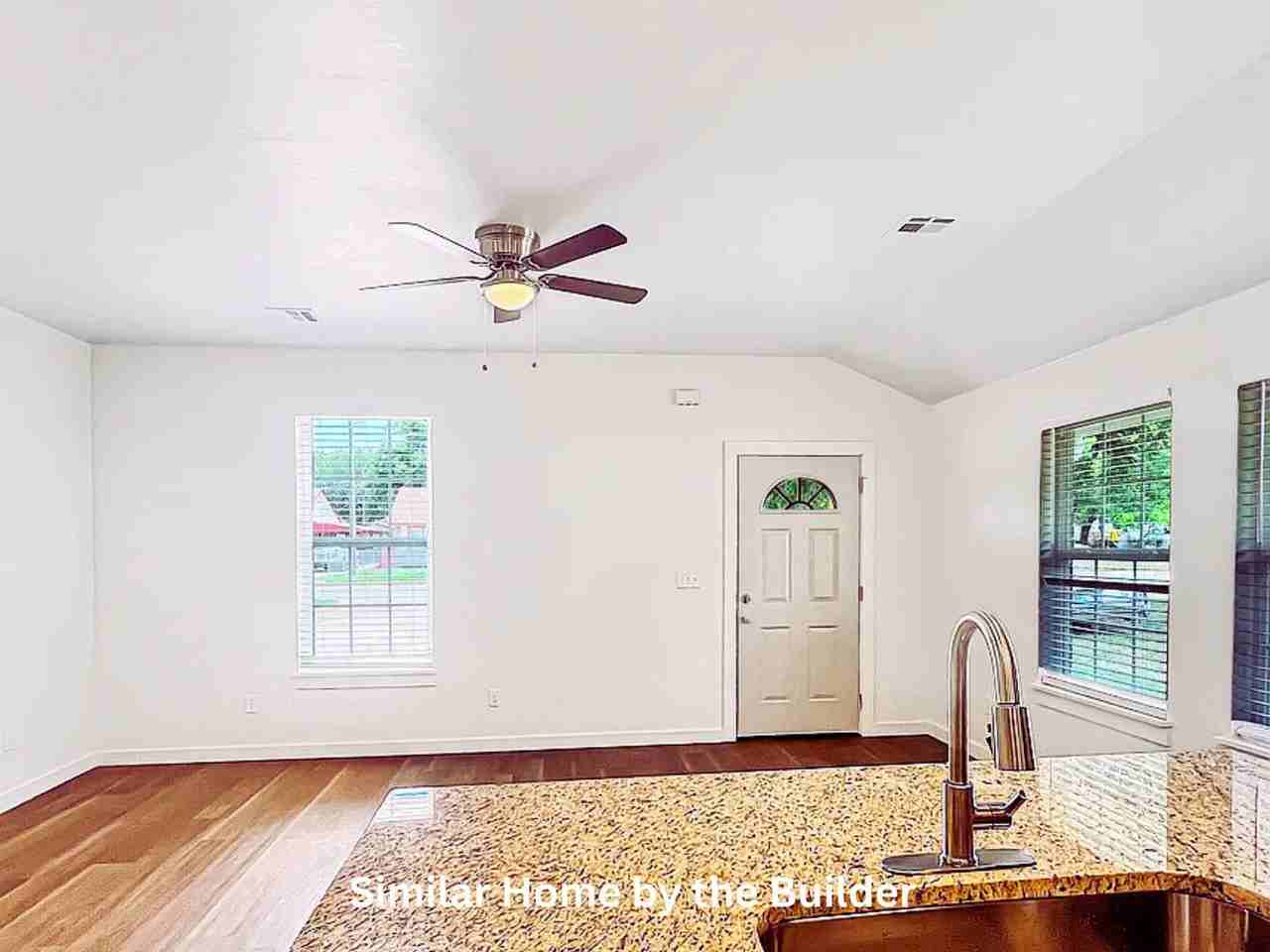 1210 Nw Lake Ave #2 - Photo 5 of 15
