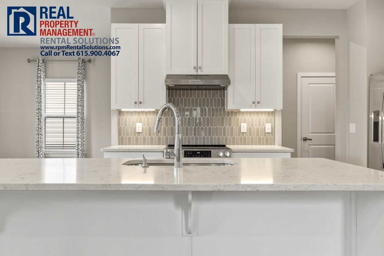 6650 Ocala Rd - Photo 6 of 30