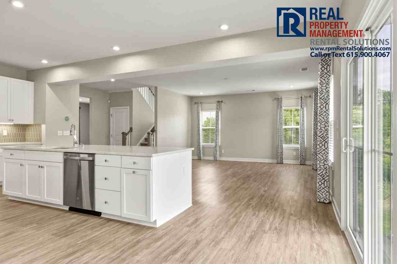 6650 Ocala Rd - Photo 7 of 30