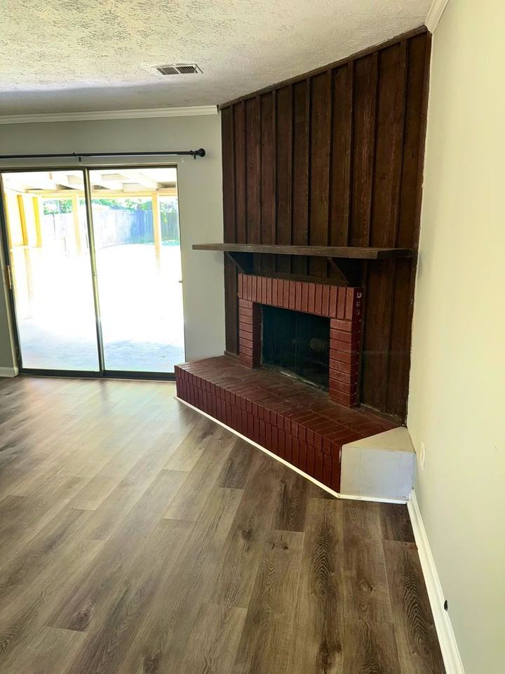 164 Camellia Ct - Photo 2 of 18