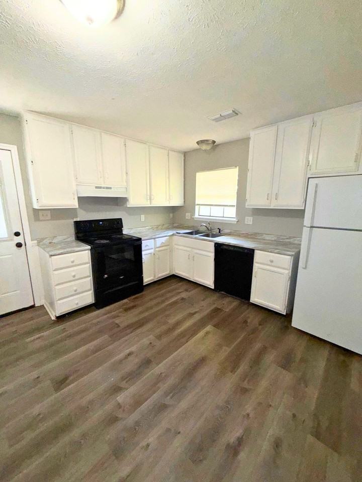 164 Camellia Ct - Photo 5 of 18