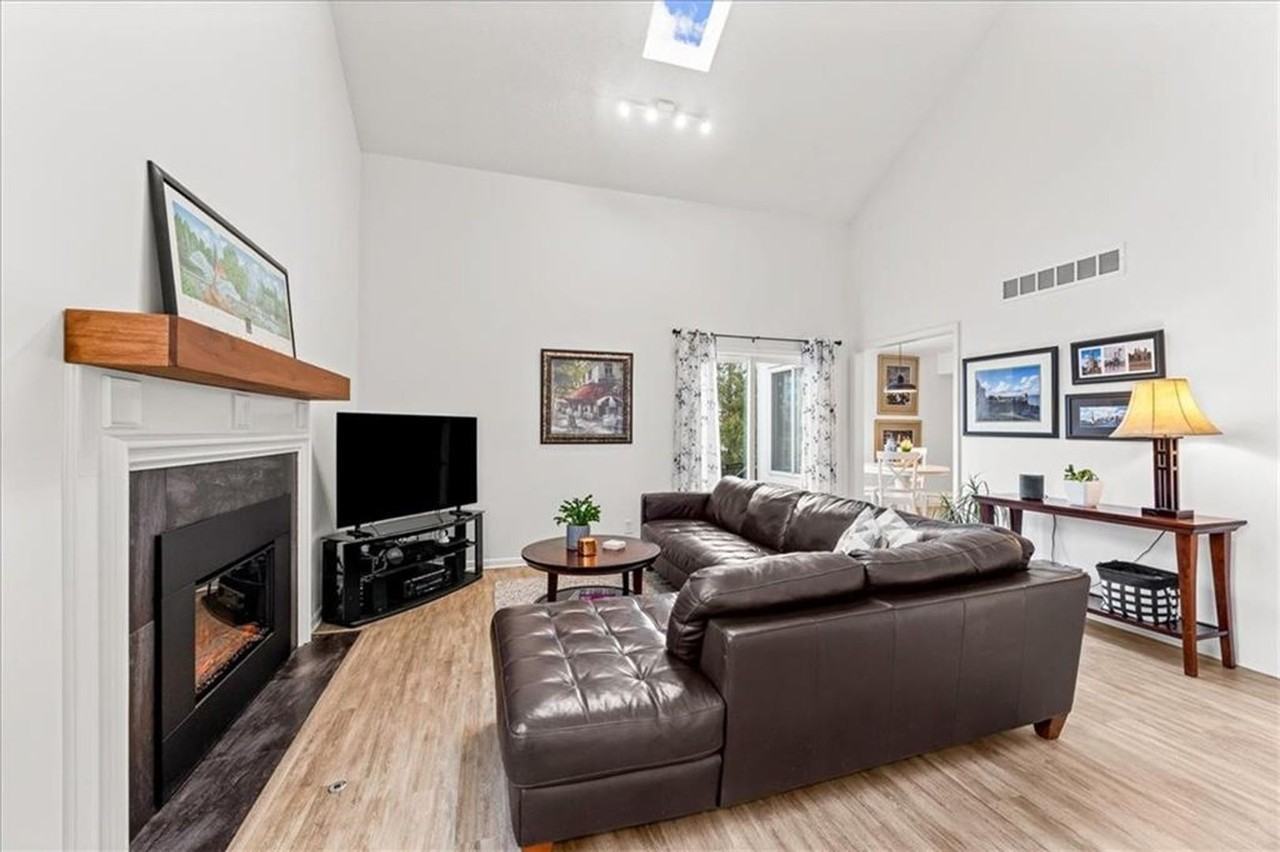 10710 W 115th St - Photo 6 of 27