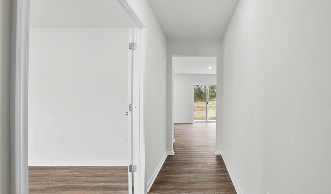 868 Wolverine Ln - Photo 4 of 33