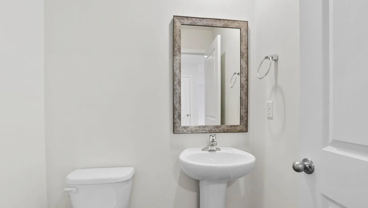 868 Wolverine Ln - Photo 6 of 33