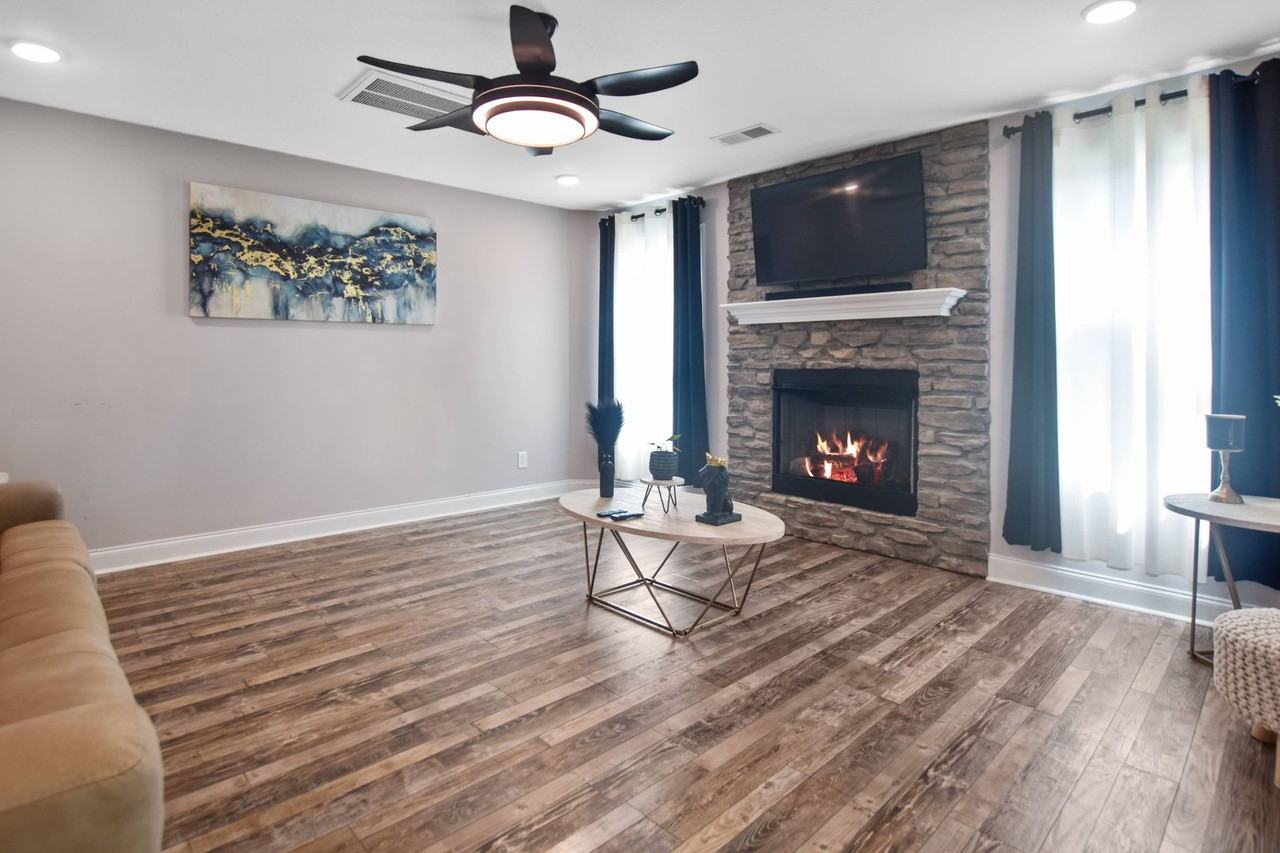 414 Andean Ct - Photo 4 of 16