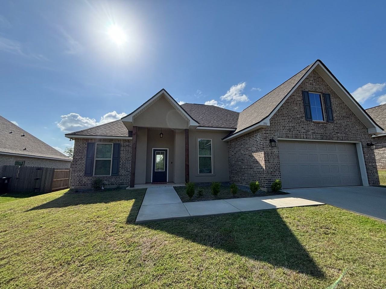 331 Hummingbird Ln - Photo 2 of 16