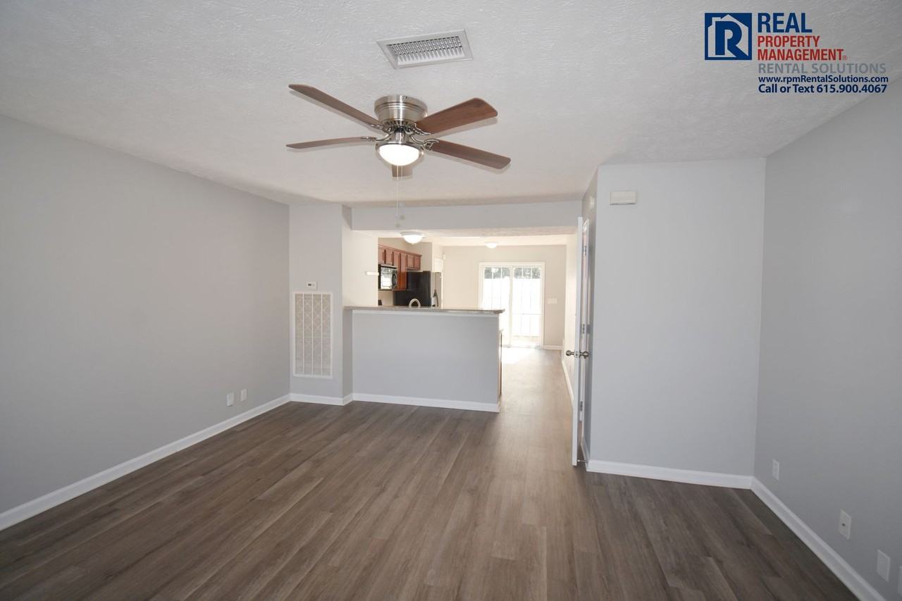 1416 Bunny Ct - Photo 3 of 22