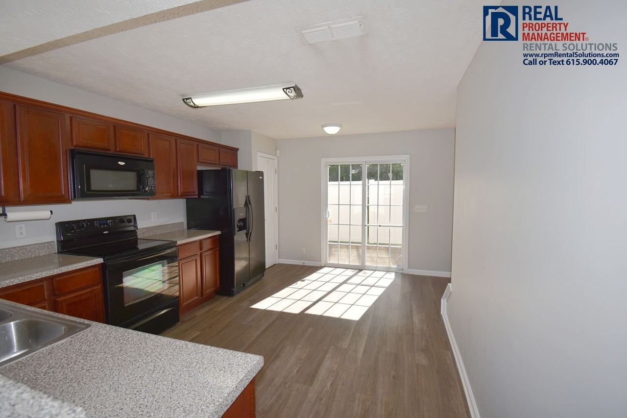 1416 Bunny Ct - Photo 6 of 22