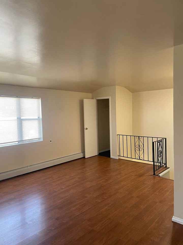 167-14 145th Ave - Photo 2 of 11