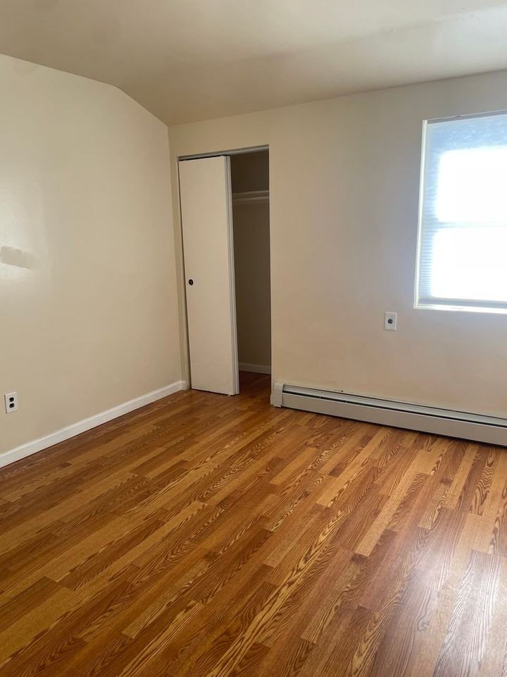 167-14 145th Ave - Photo 7 of 11