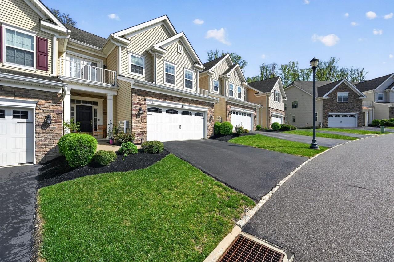 3549 Muirwood Dr - Photo 3 of 37