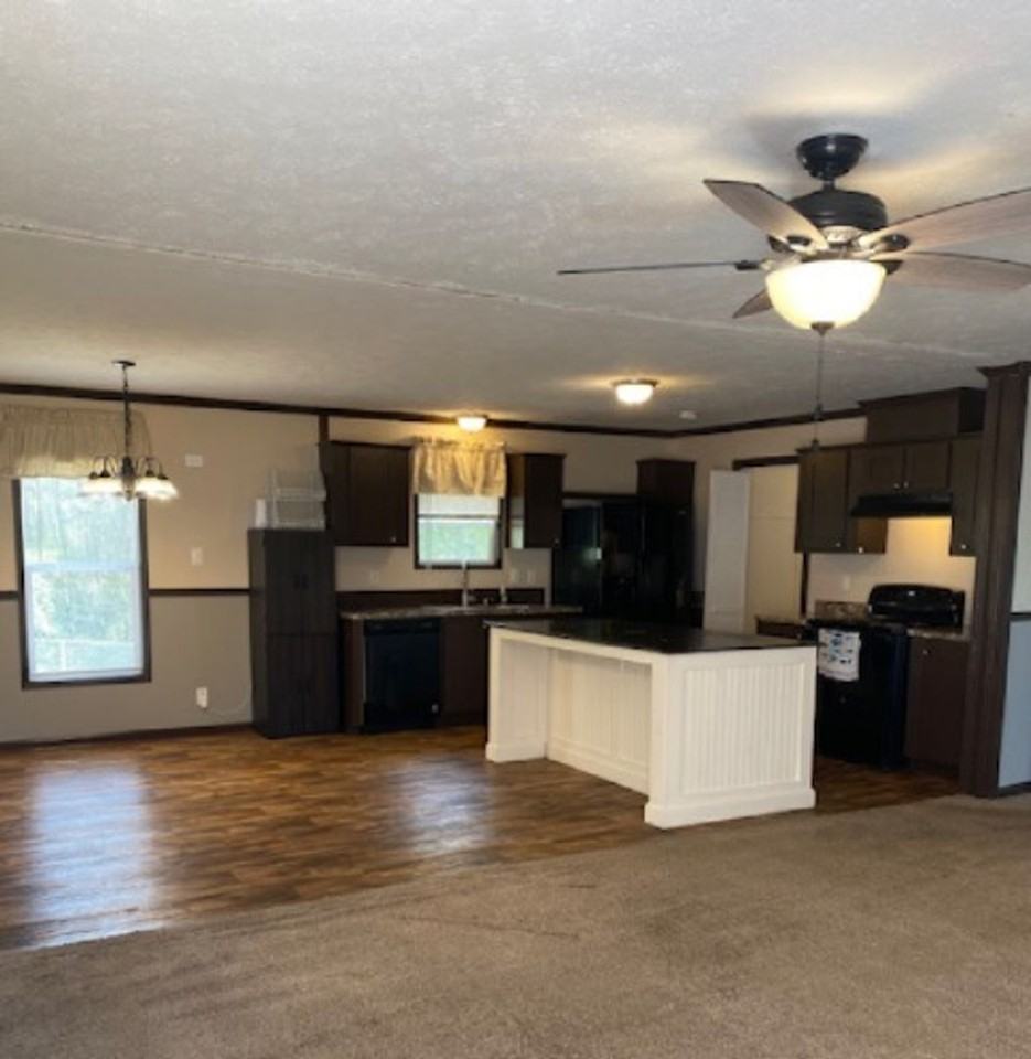 9953 Lee Road 240 - Photo 4 of 15