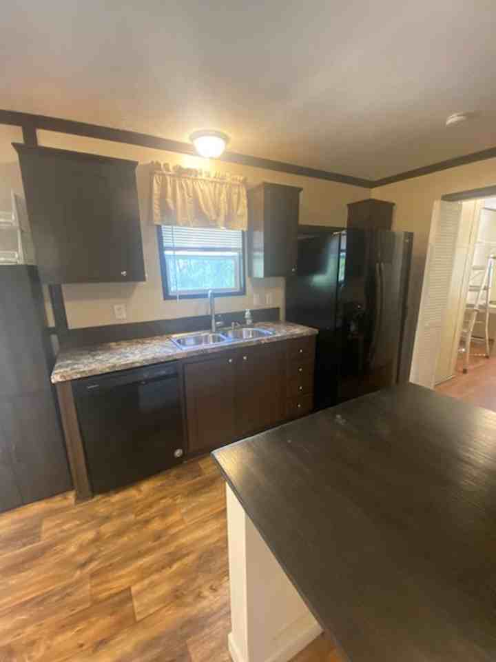 9953 Lee Road 240 - Photo 5 of 15