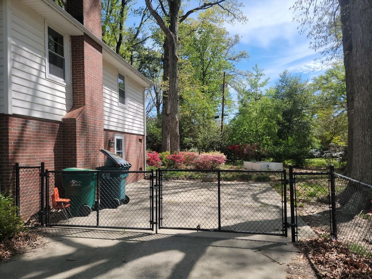 2005 Dresden Rd - Photo 4 of 26