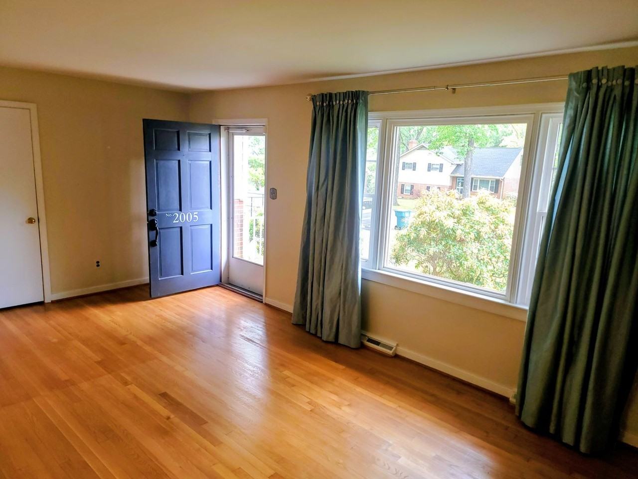 2005 Dresden Rd - Photo 5 of 26