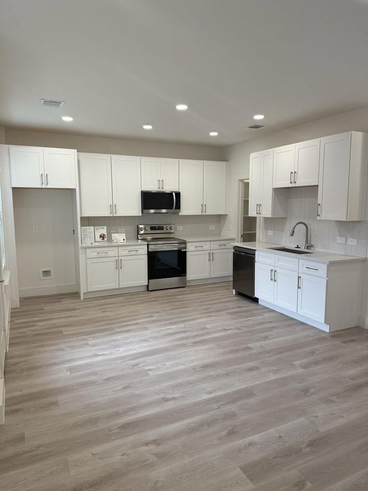 144 Pinkie Holmes Dr - Photo 5 of 28