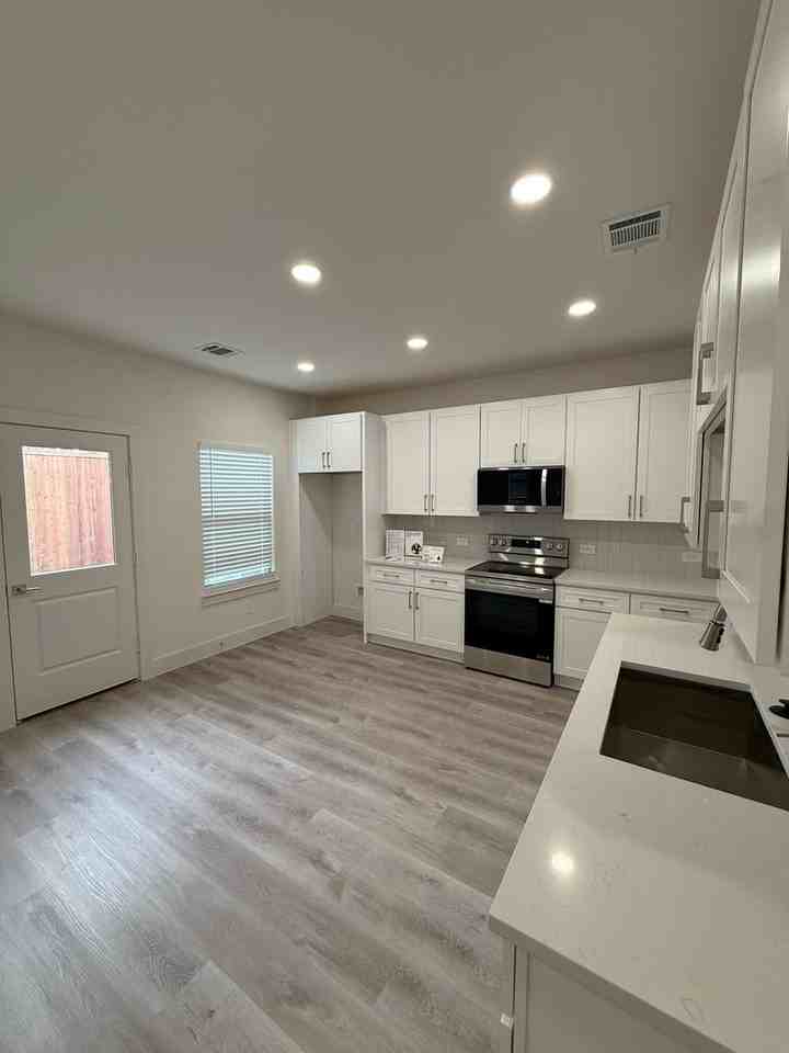 144 Pinkie Holmes Dr - Photo 7 of 28