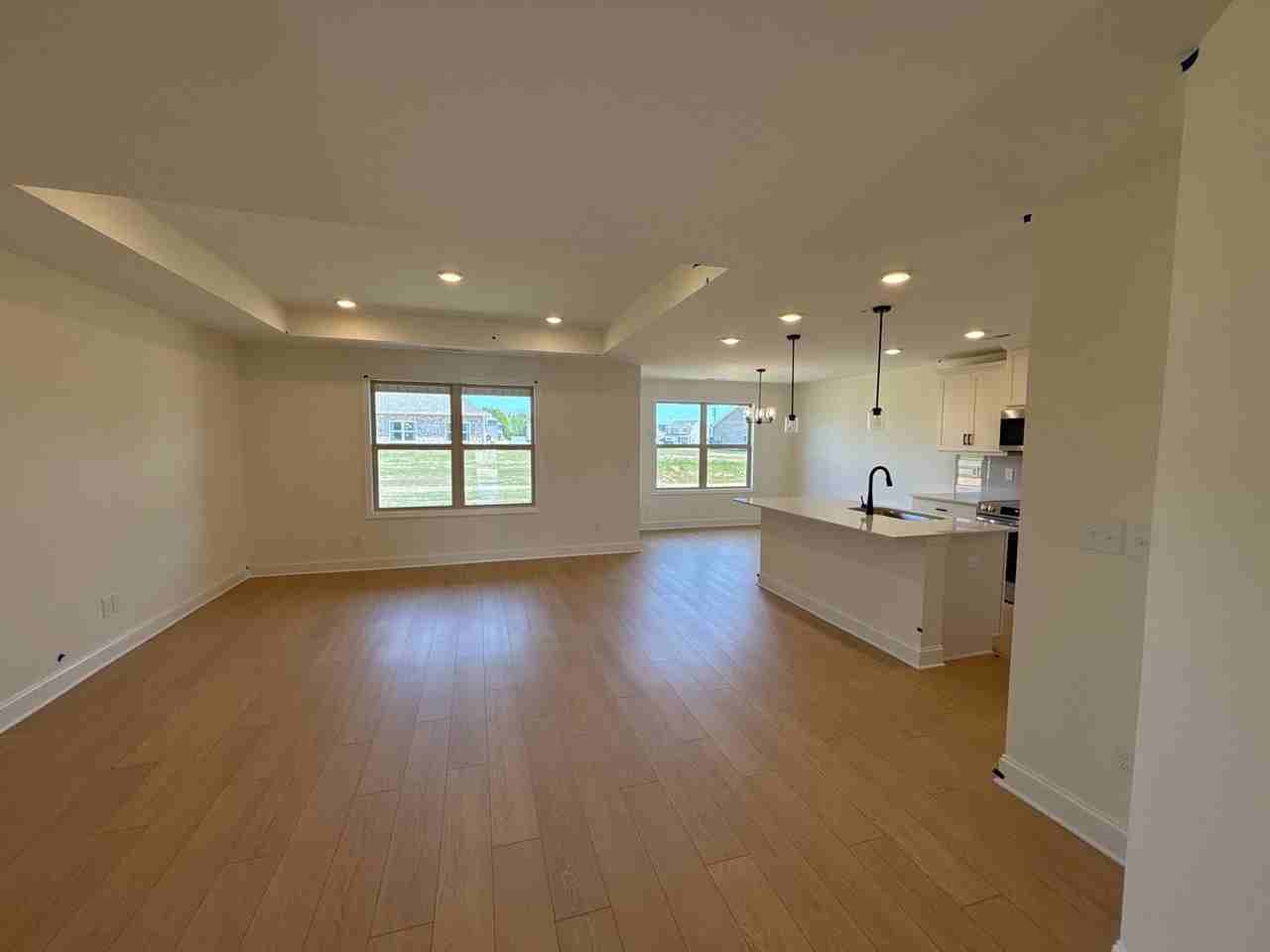 122 Luxor Ave - Photo 3 of 8