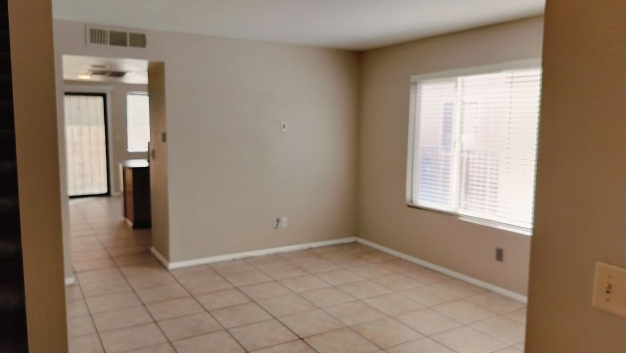 1214 Mews Ln - Photo 3 of 23