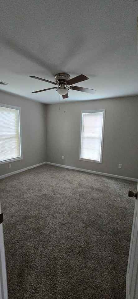 2020 Agnes St - Photo 7 of 8