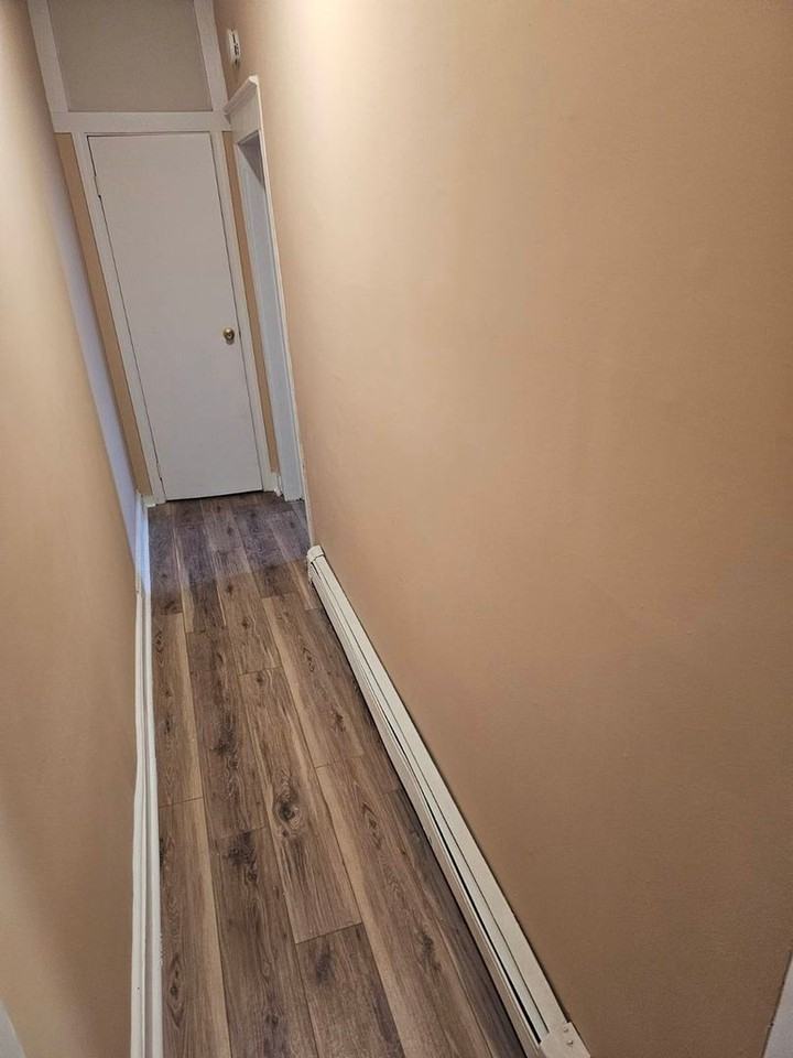 58 S Main St - Photo 5 of 10