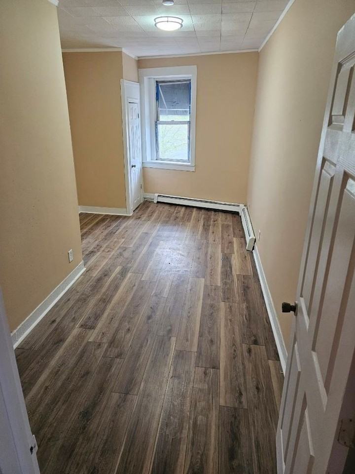 58 S Main St - Photo 2 of 10