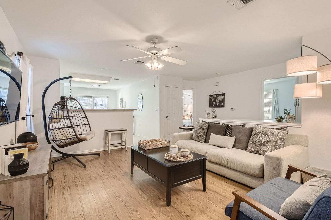 7012 Encanto Trl - Photo 5 of 22