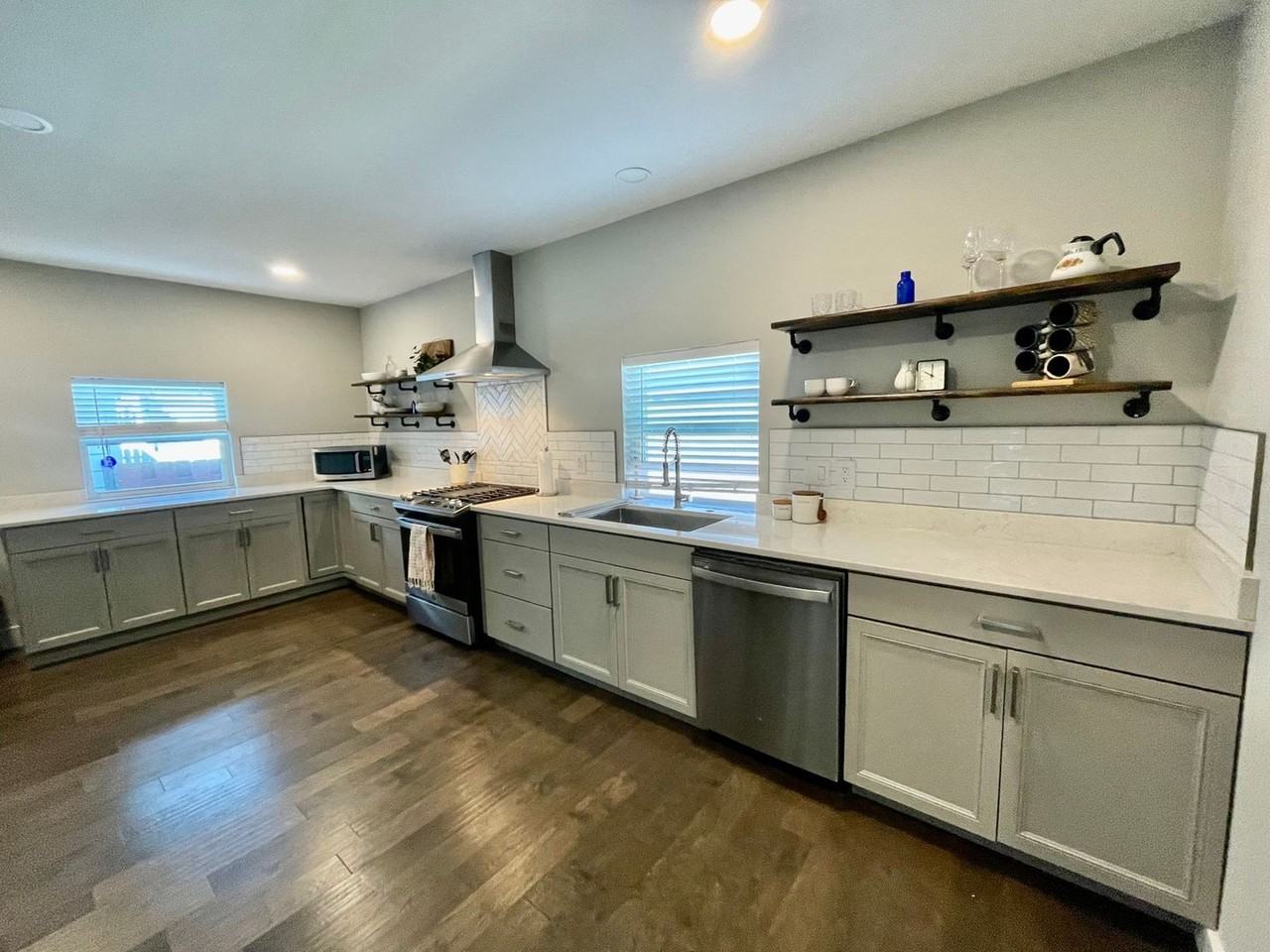 1520 Spann Ave - Photo 3 of 14